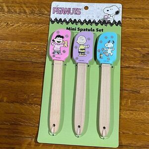 Peanuts Snoopy Spring Spatulas Set of 3 NWT